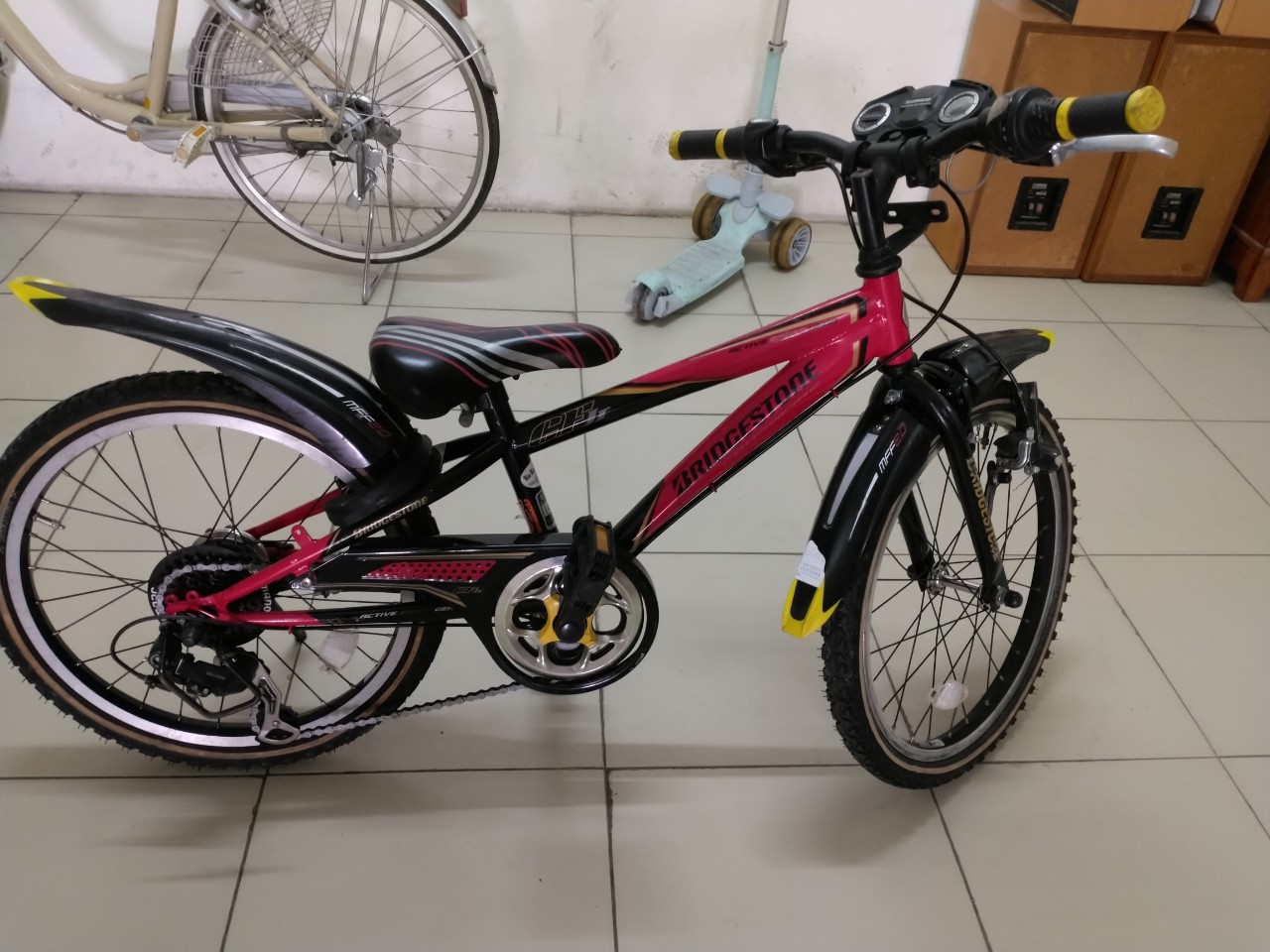 Xe đạp trẻ em nội địa Nhật 20 hàng Nhật bãi (Đã bán)