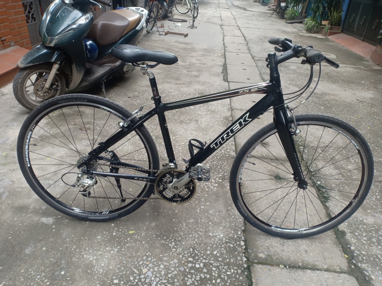 Xe đạp  hiệu TREK 7.5FX của Mỹ hàng bãi Nhật (Đã bán)