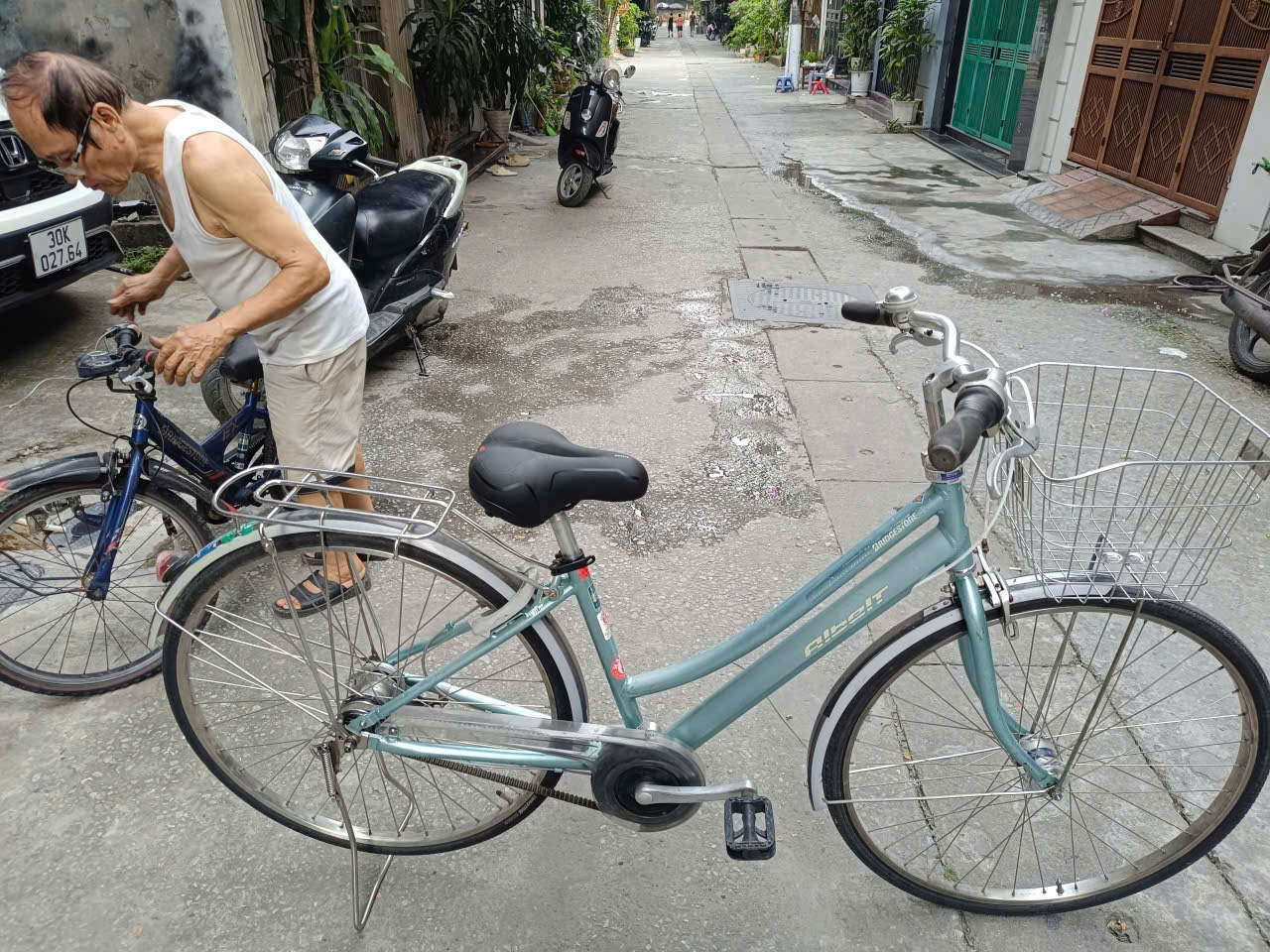 Xe cào cào hiệu Brirdestone hàng bãi Nhật (Còn xe)