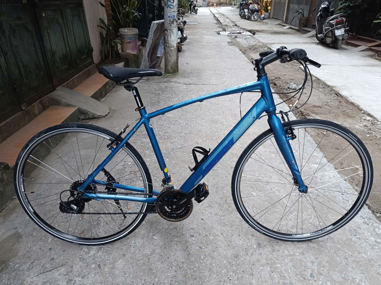 Xe đạp touring MERIDA hàng bãi Nhật (Còn xe)
